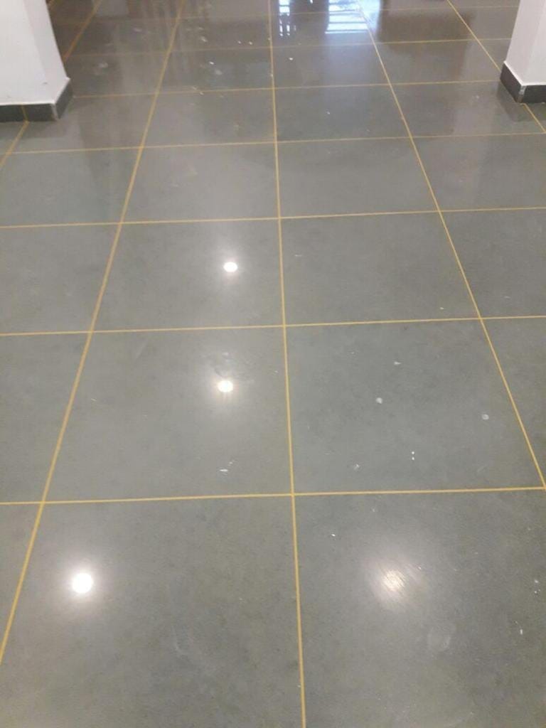 f f